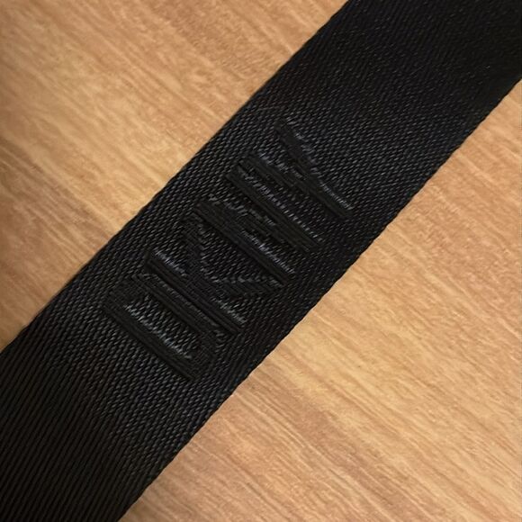 DKNY Camera Bag B93 - Picture 8 of 10